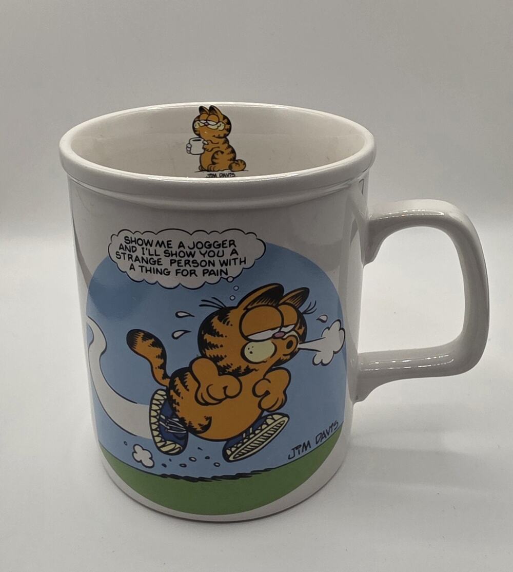 Vintage 1978 Enesco Garfield "Show Me A Jogger I'll Show You Strange Person" Mug